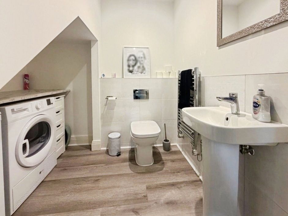 Property photo 3 of 13 Pbox-Img.Jpg