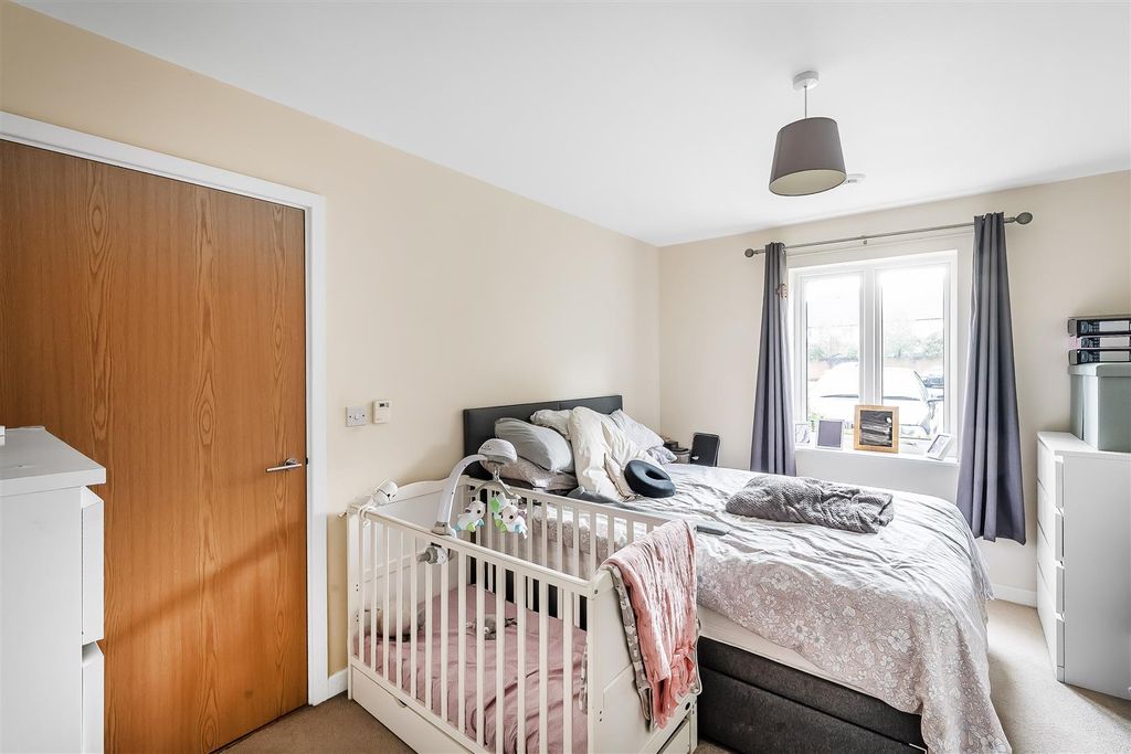 Property photo 3 of 16 5-Cypress-Close-1.Jpg