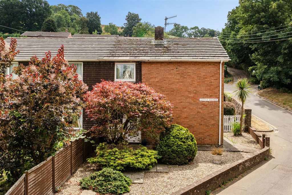 Property photo 2 of 12 2
