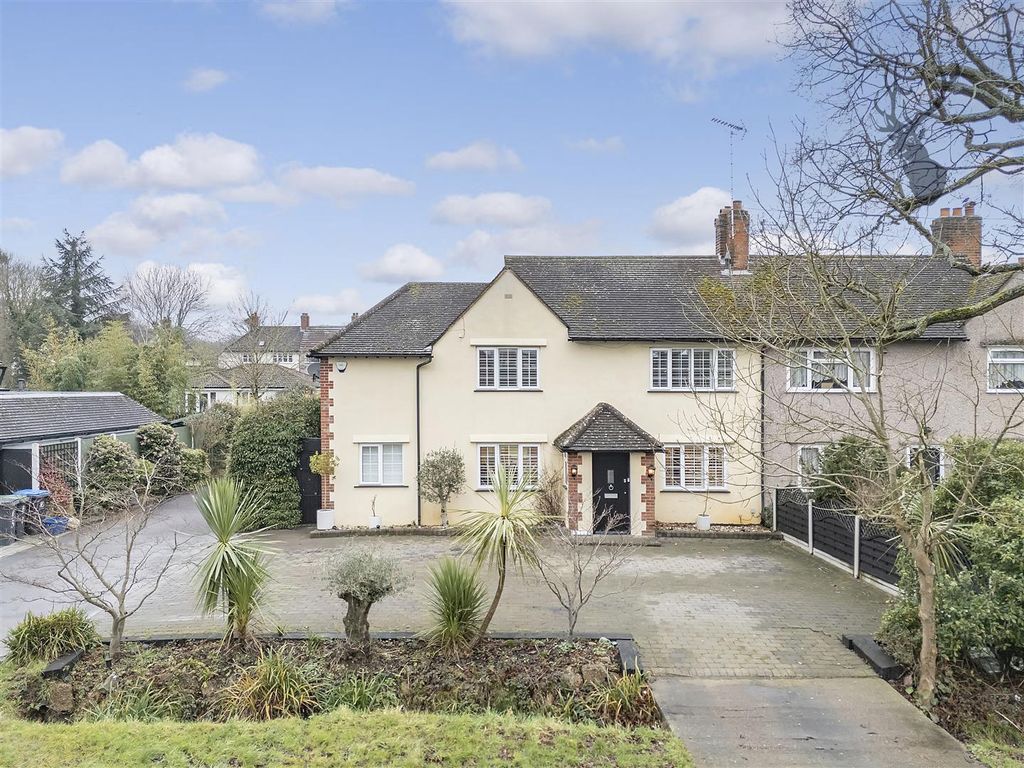 Property photo 1 of 25