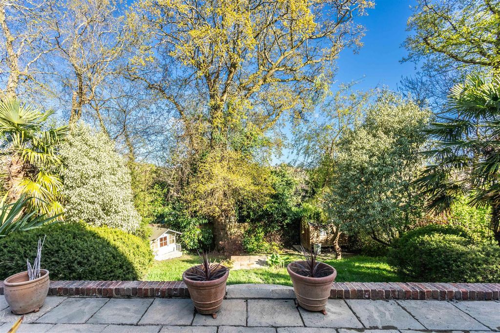 Additional image 13 of 5 bed detached house for saleThorntree Close, Heathfield TN21