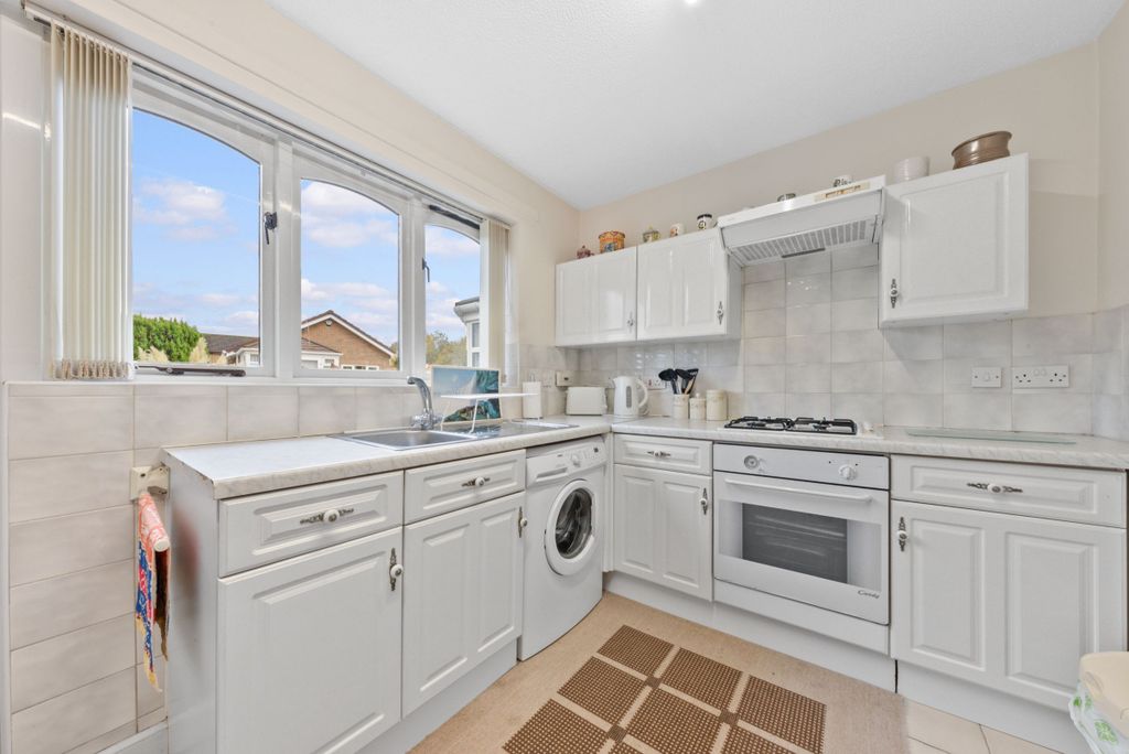 Property photo 3 of 18