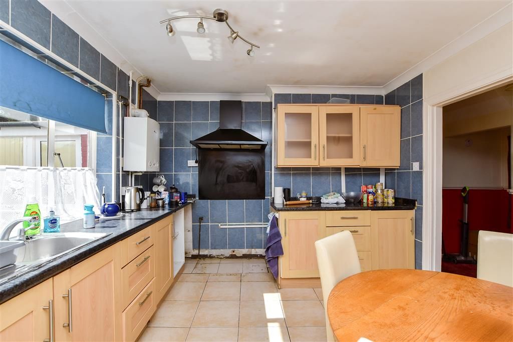 Property photo 3 of 13 Kitchen