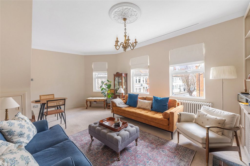 Property photo 2 of 15 Picture No. 20