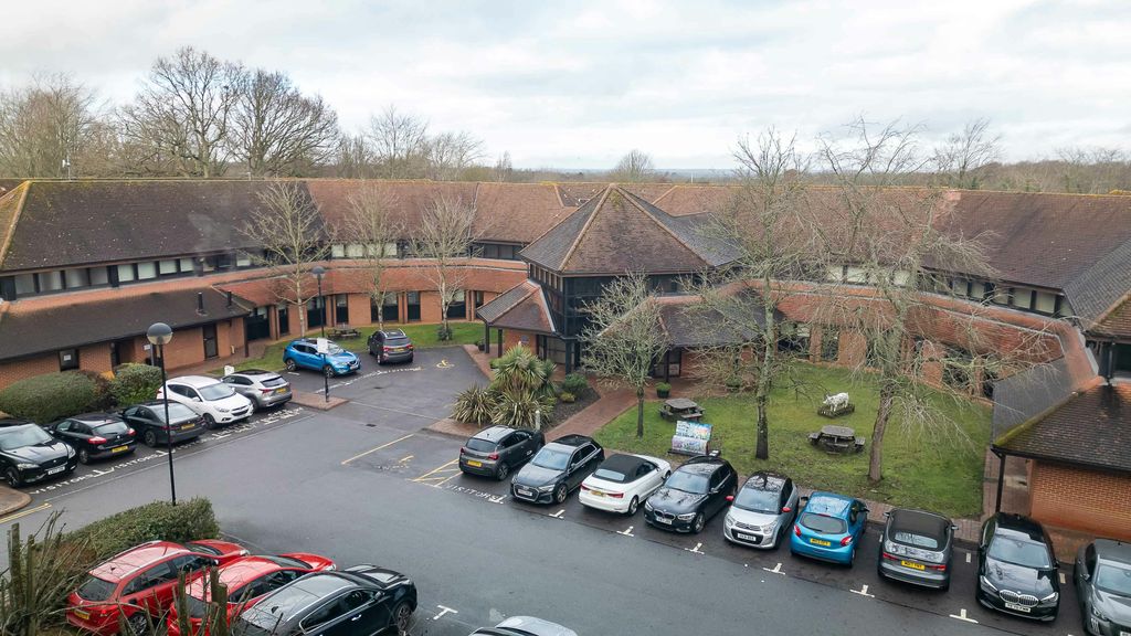 Property photo 2 of 5 Grove House