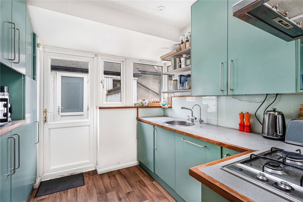Property photo 3 of 16 Kitchen