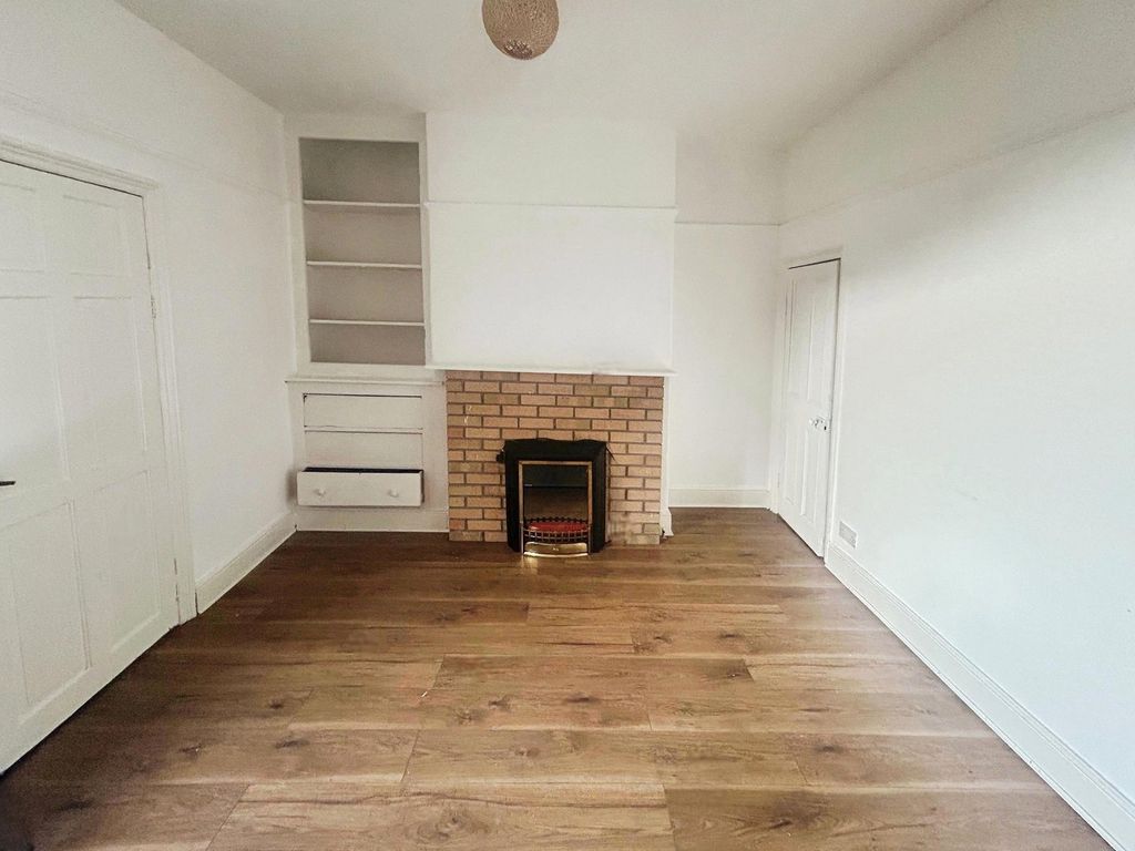 Property photo 3 of 7 Living Room 2