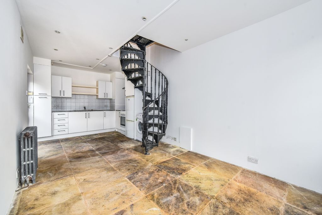 Property photo 3 of 7 356688 (3)