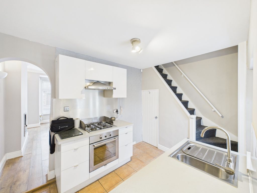 Property photo 2 of 12 4800715