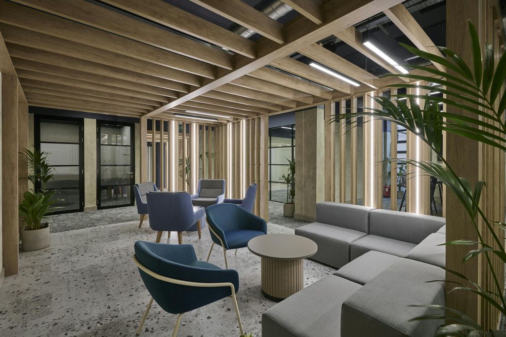 Property photo 3 of 25 Eg House 0059.Jpg