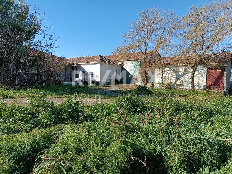 Property photo 1 of 25