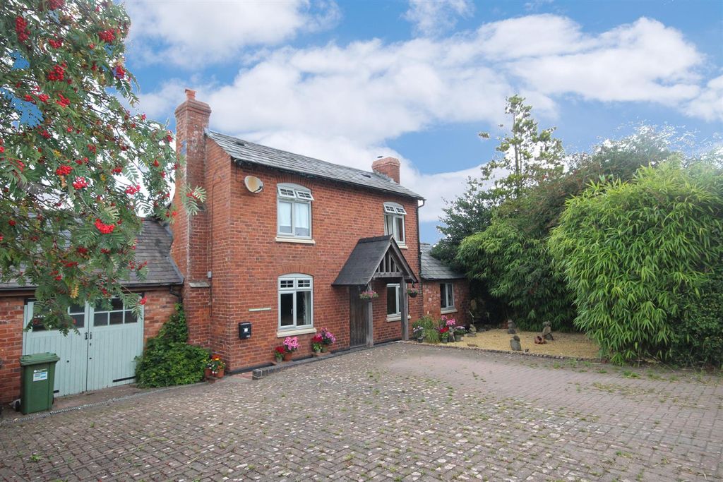 Property photo 1 of 20 Chestnut Cottage.Jpg