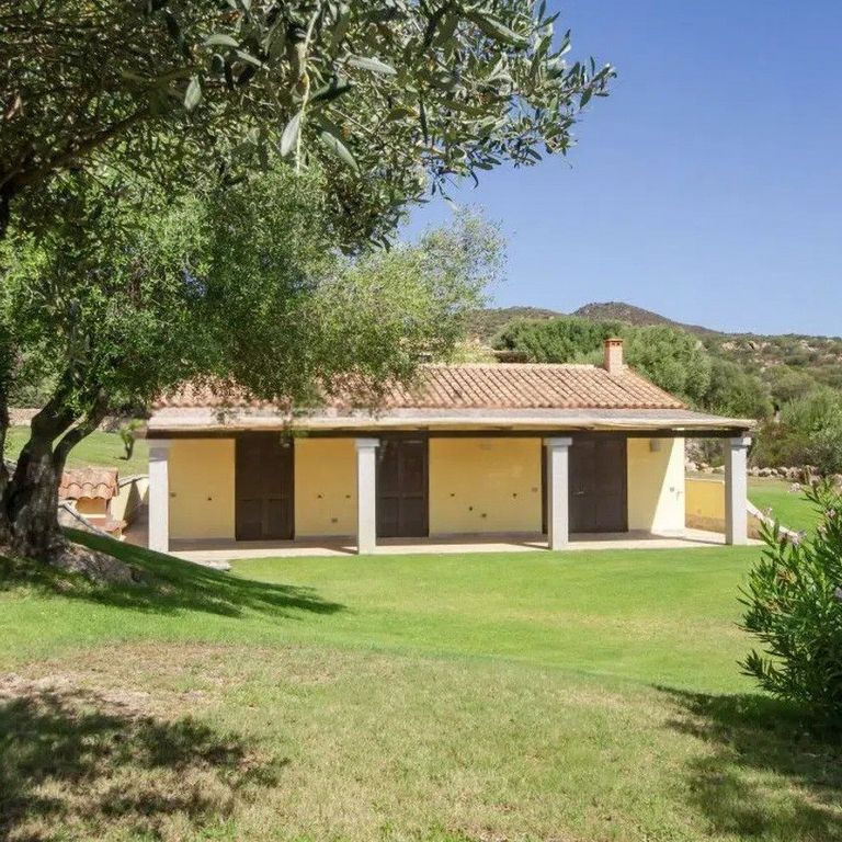 Property photo 3 of 25