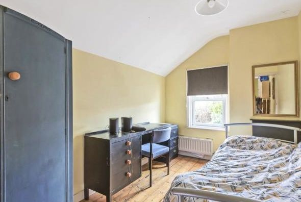 Property photo 3 of 10 Bedroom