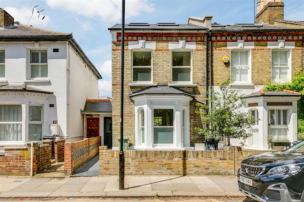 Property photo 3 of 14 Glebe Street 31-14.Jpg