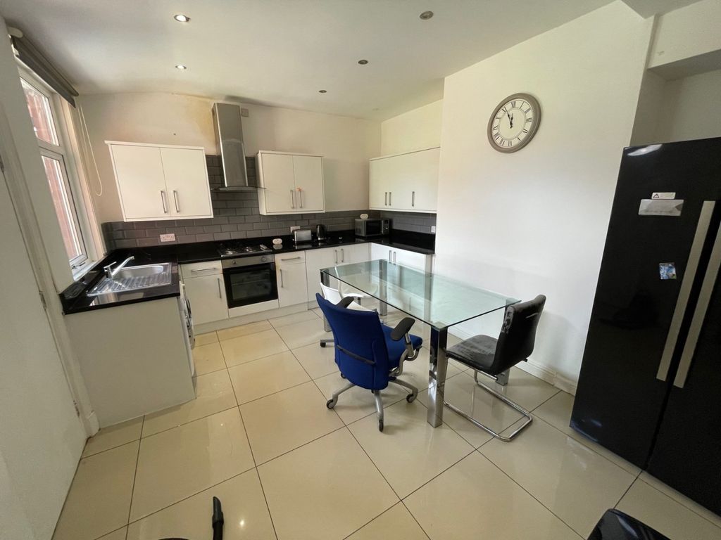 Property photo 2 of 11 Picture No. 03