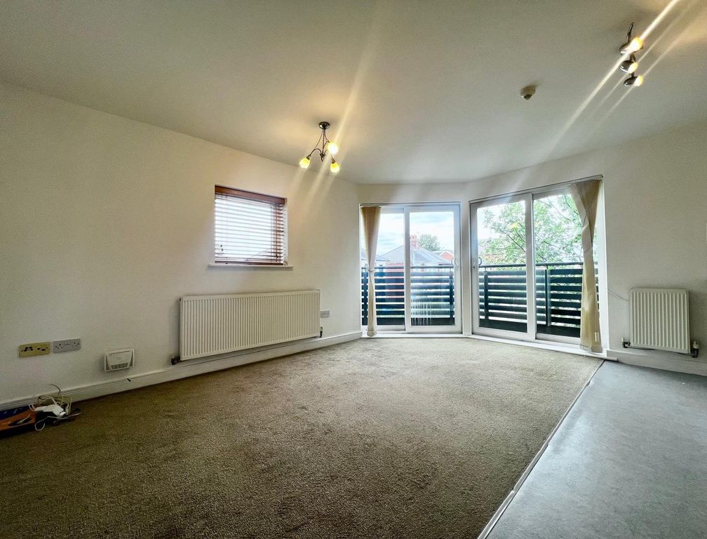 Property photo 3 of 6 Picture No. 14