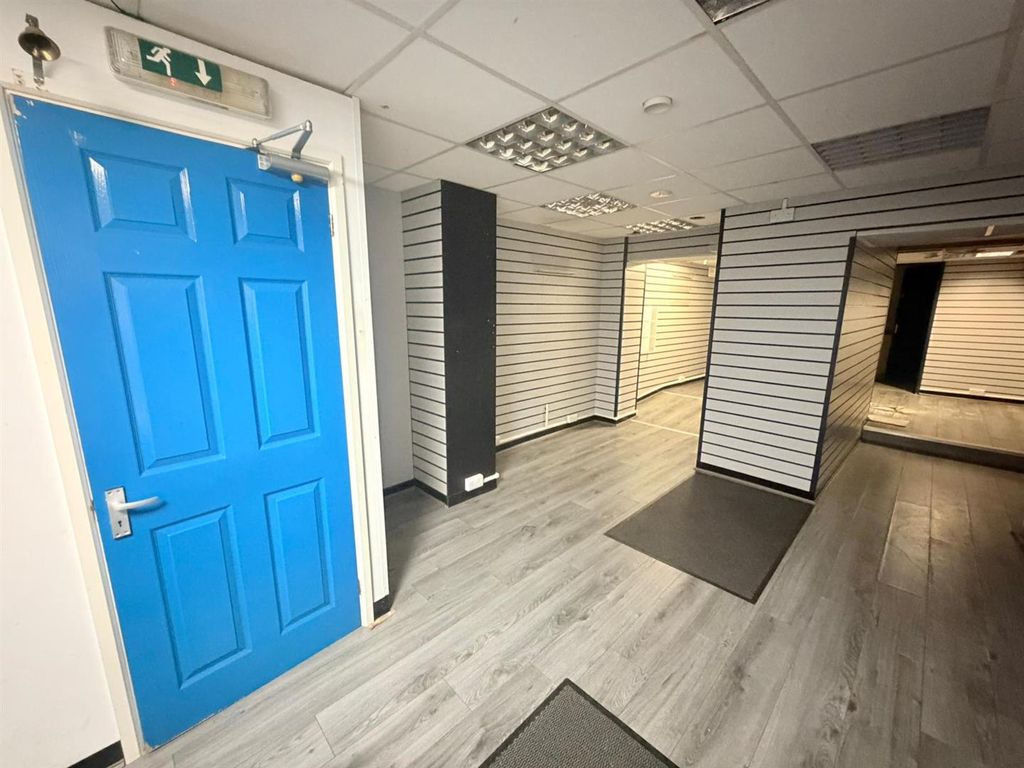 Property photo 2 of 16 Shop 3 .Jpeg