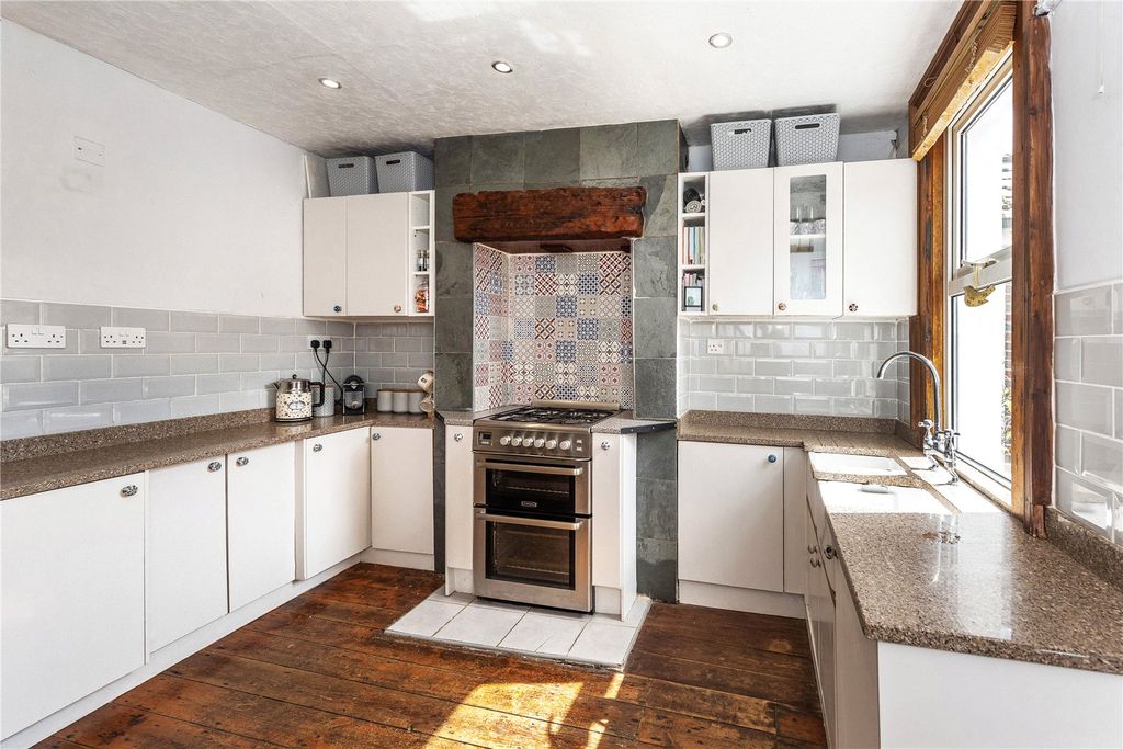 Property photo 3 of 16 Picture No. 05