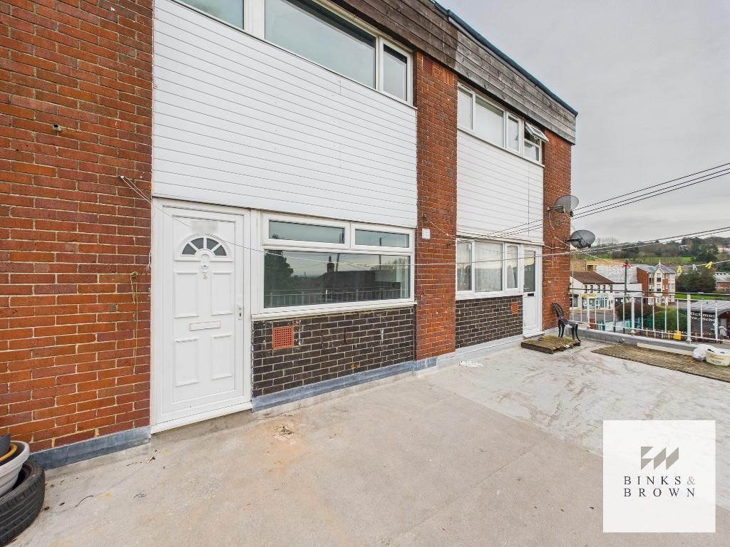 Property photo 1 of 8 Photo 1