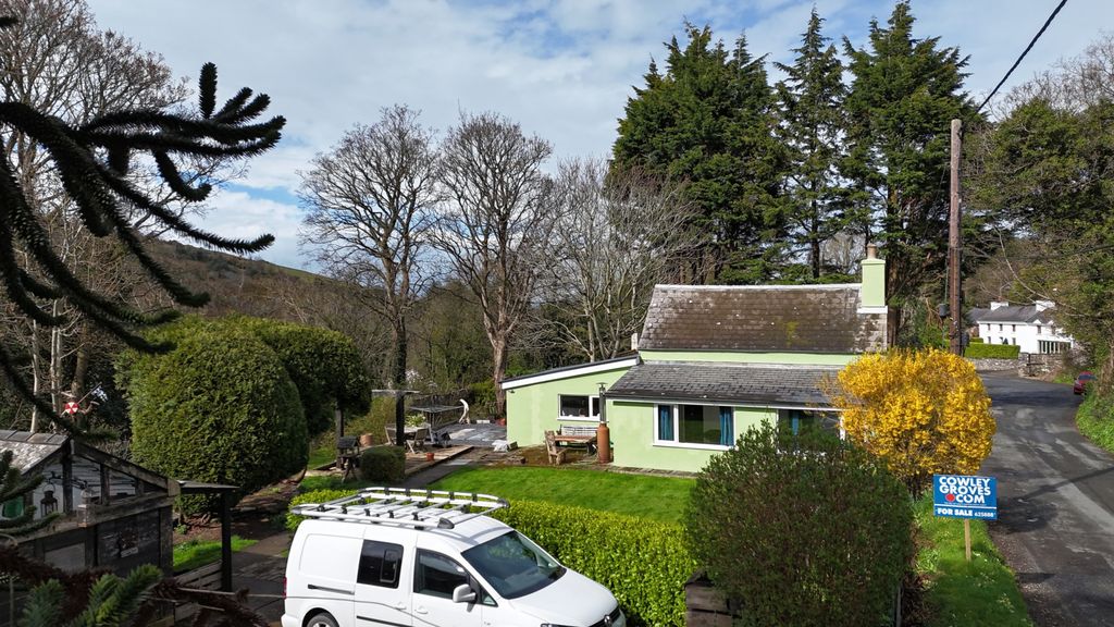 Property photo 1 of 30