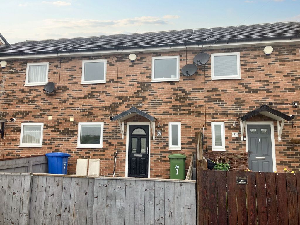 Property photo 1 of 18