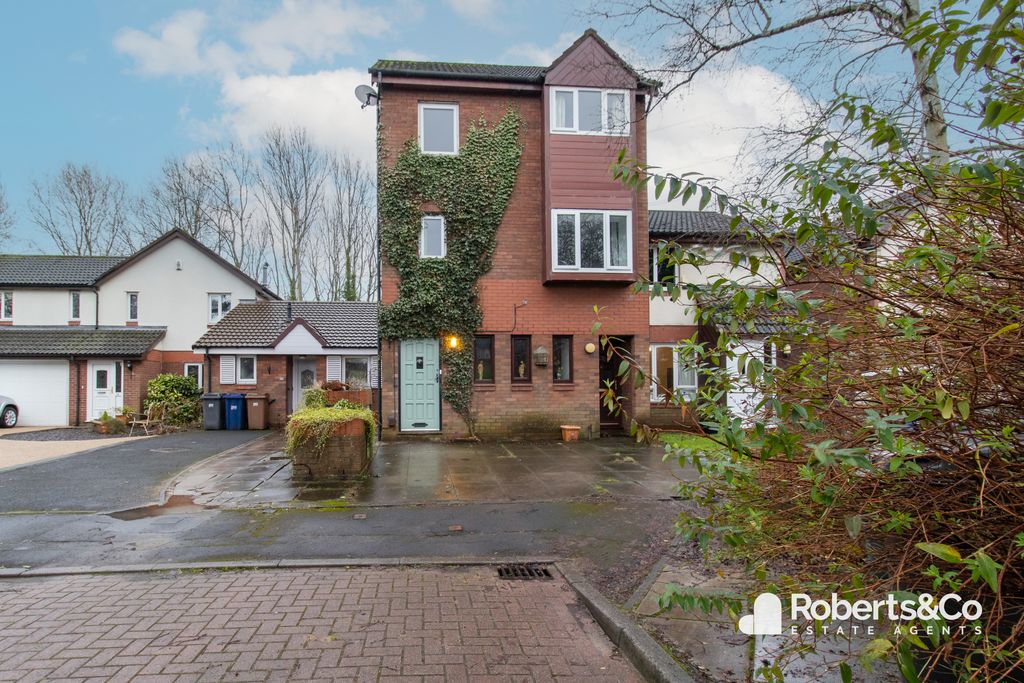 Property photo 1 of 6 Front