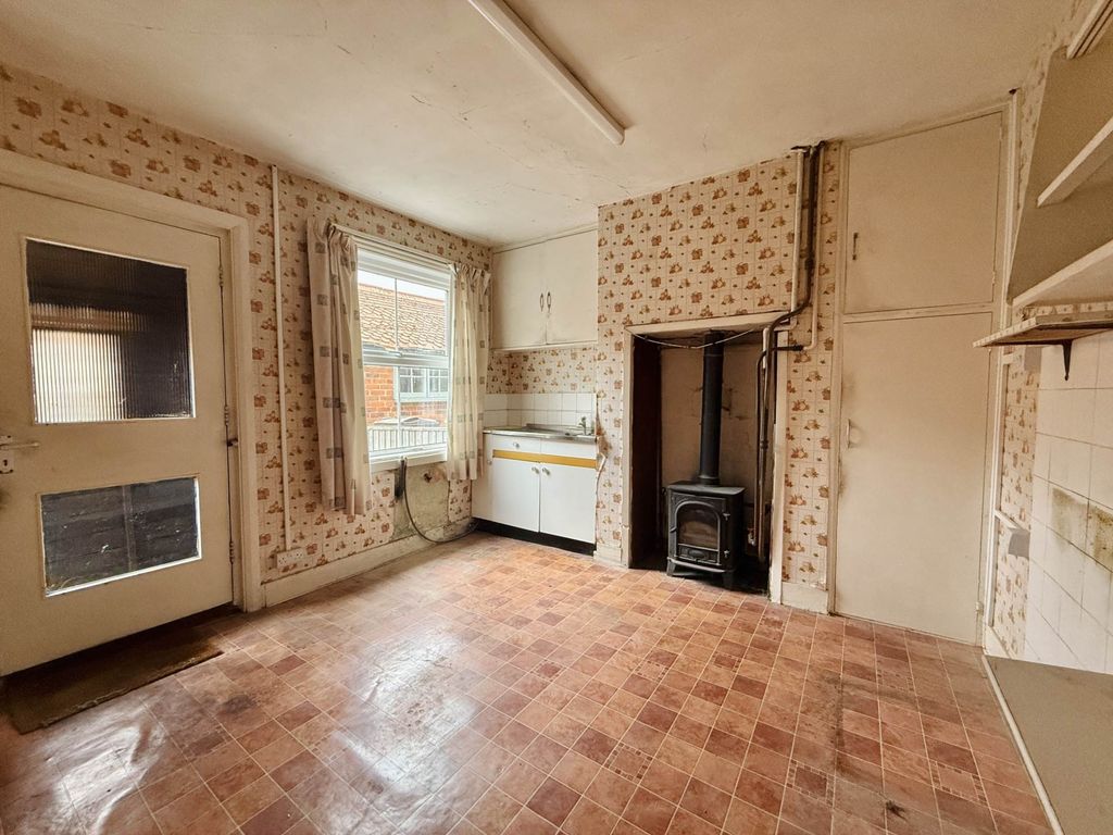 Property photo 2 of 12