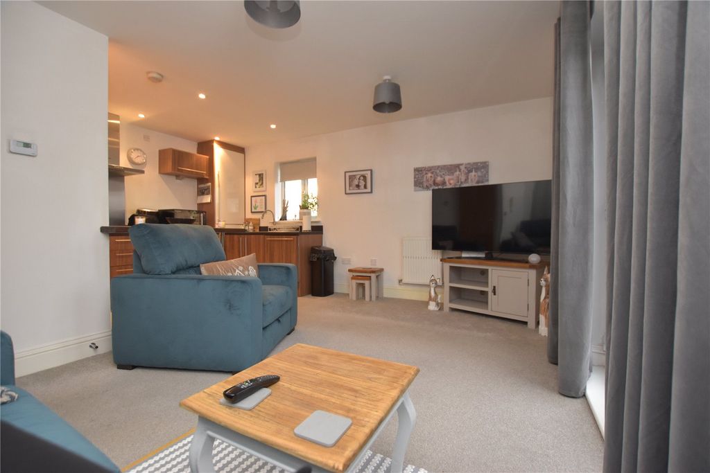 Property photo 1 of 10 Picture No. 33