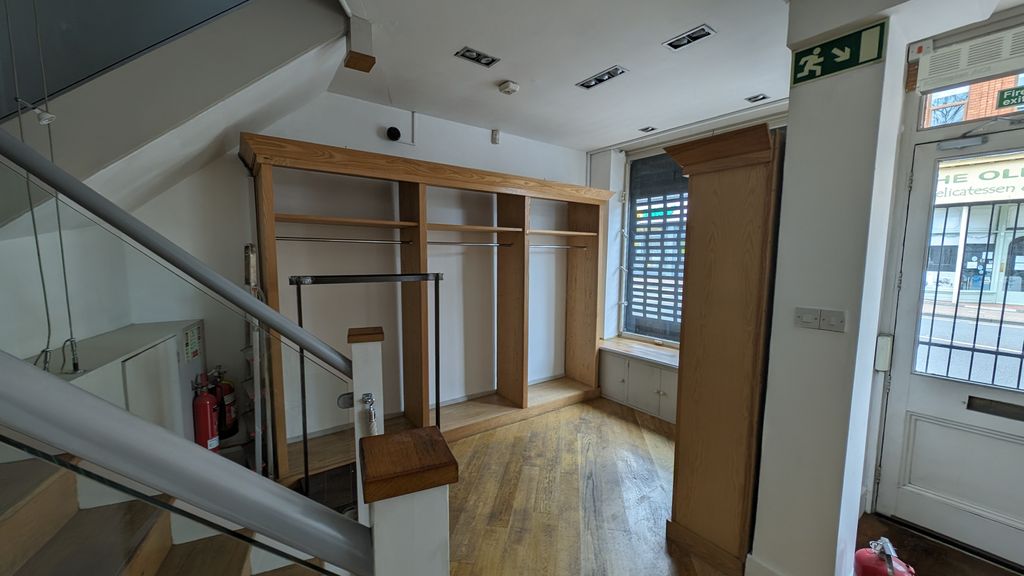 Property photo 3 of 11