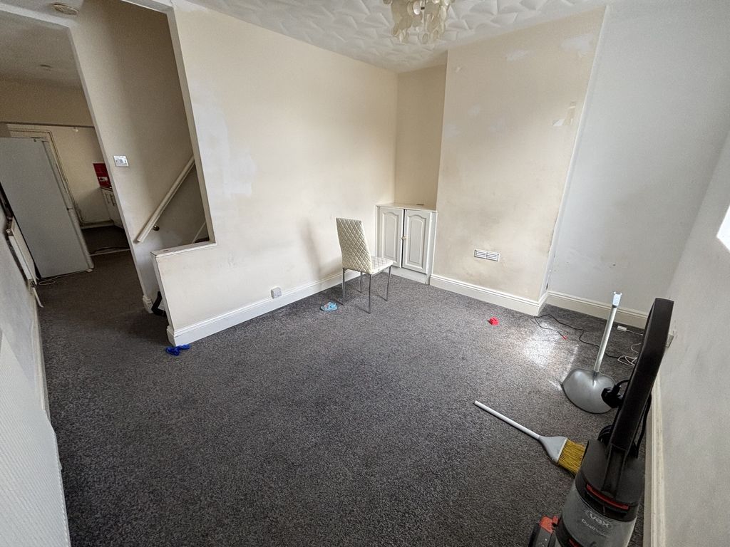Property photo 2 of 10 Photo 1
