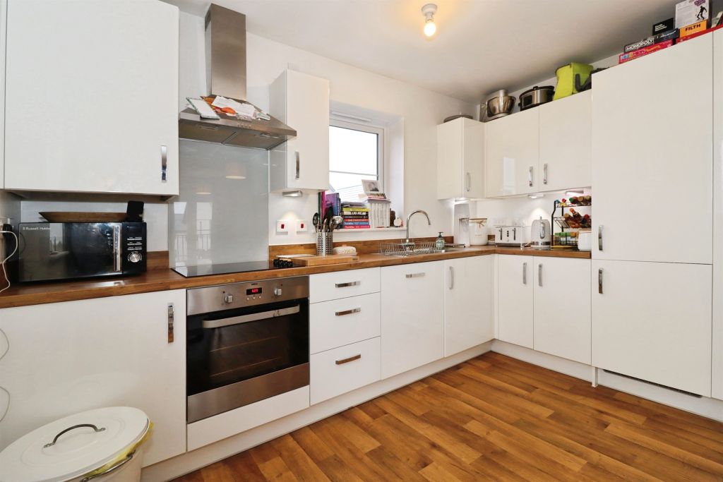 Property photo 2 of 10