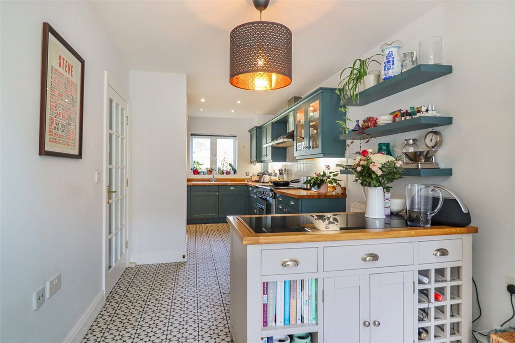 Property photo 3 of 15 Picture No. 34