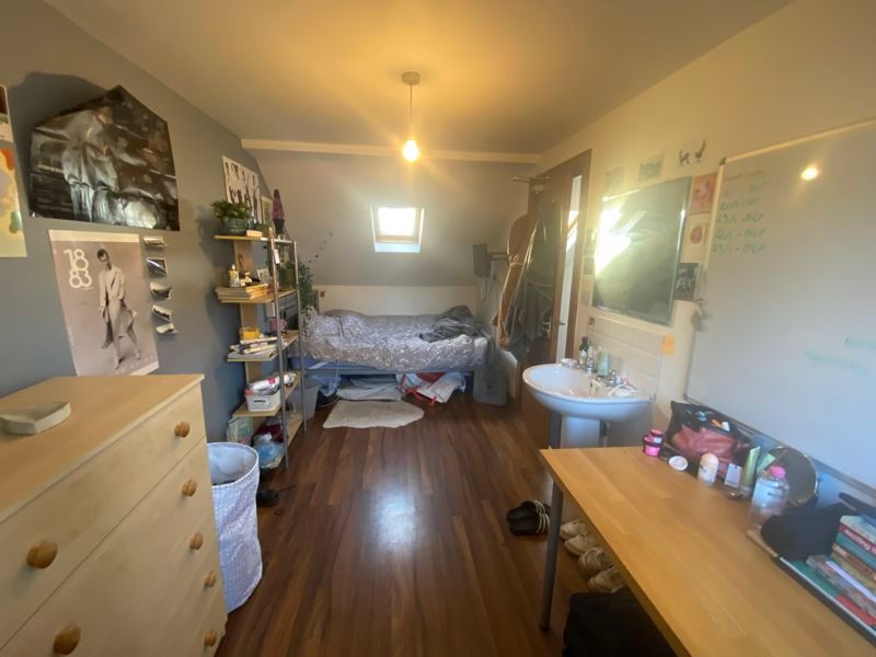 Property photo 3 of 12 Photo 10