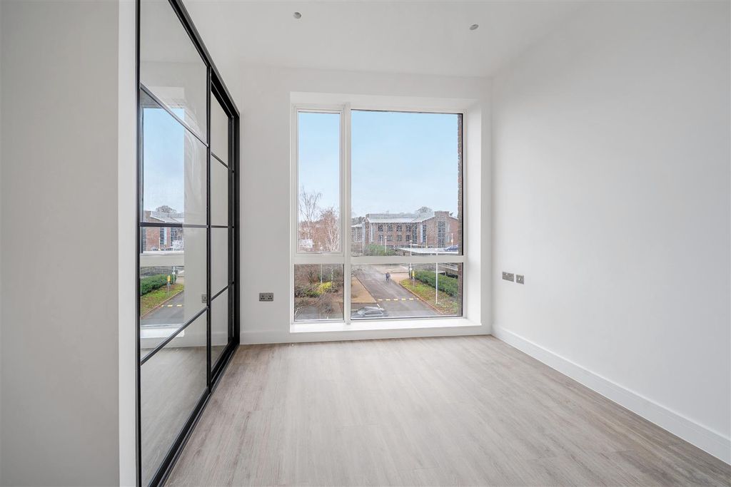 Property photo 3 of 27 1396527-13-6964Cba3d9d0F.Jpg