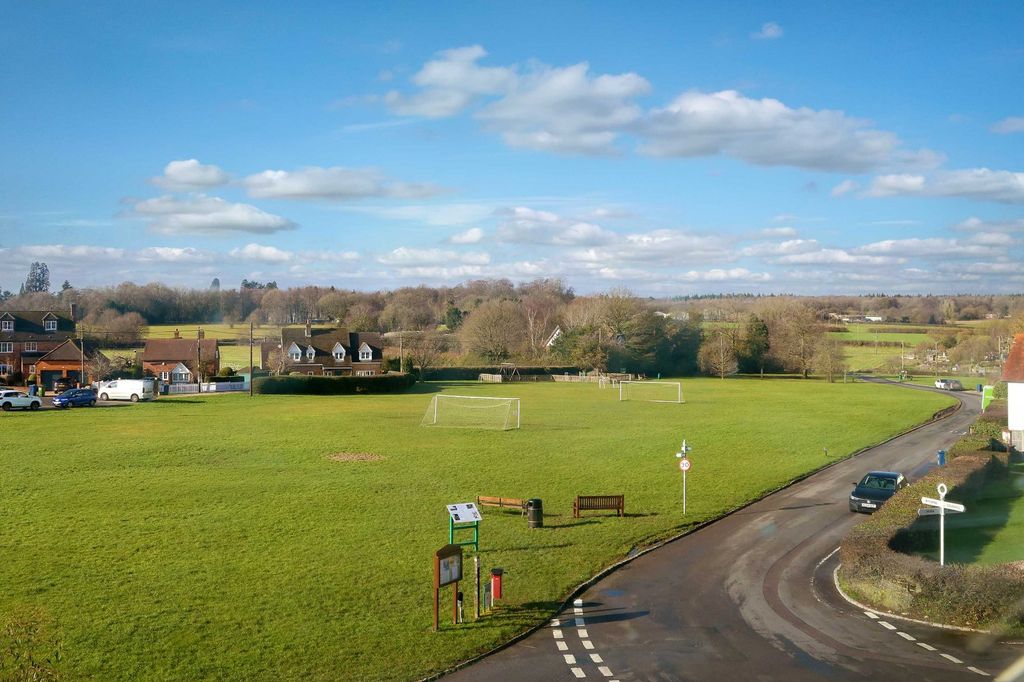 Property photo 2 of 14 Picture No. 18