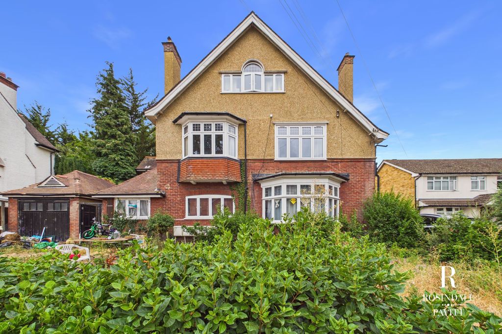 Property photo 1 of 24