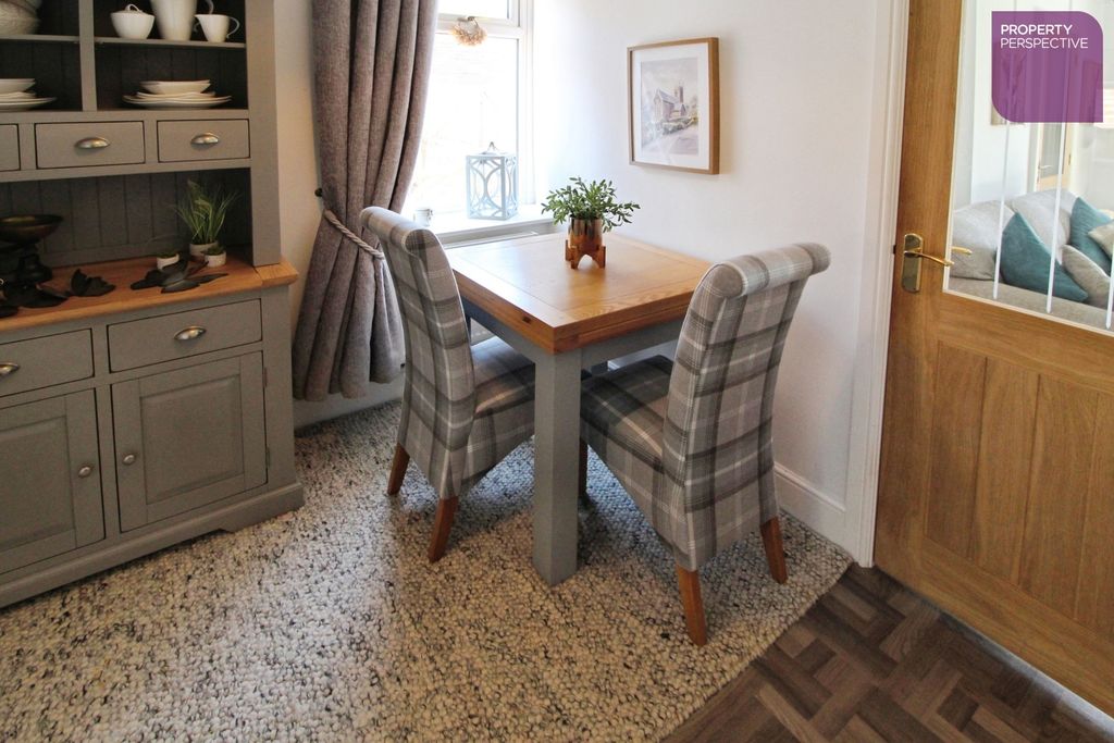 Property photo 3 of 13 Dining Room