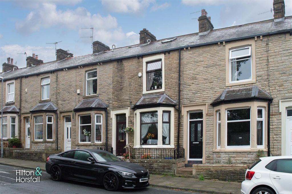 Property photo 1 of 12 Dugdale Road