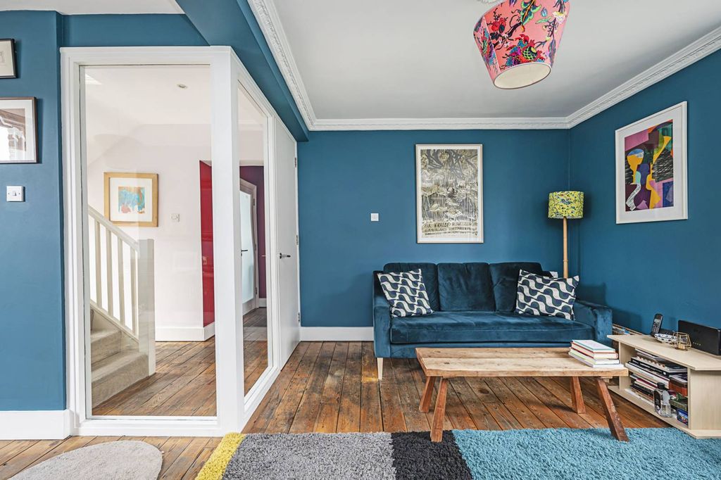 Property photo 1 of 19