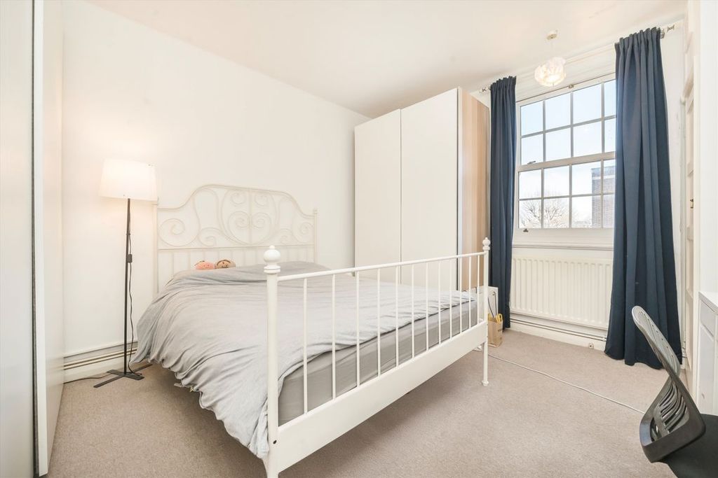 Property photo 3 of 5