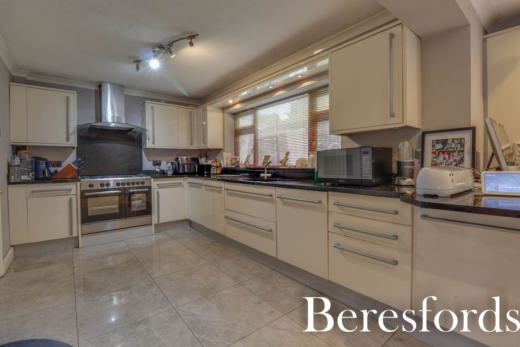 Property photo 3 of 13 Picture No. 21