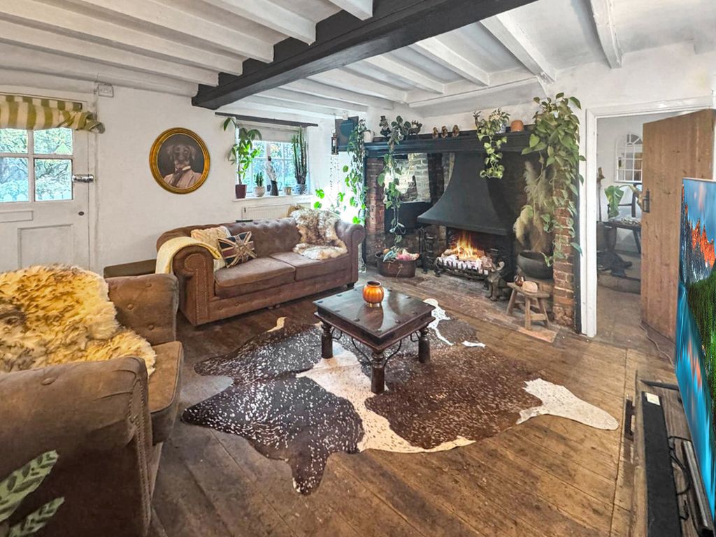 Property photo 2 of 10