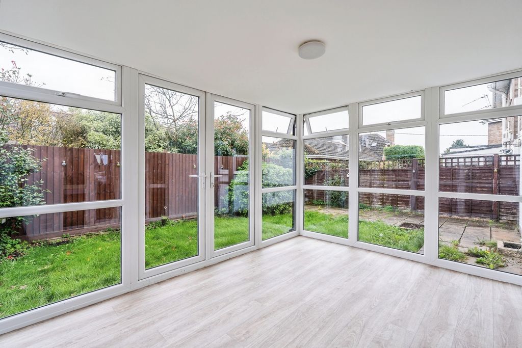 Property photo 3 of 21 Photo