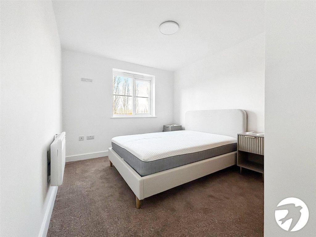 Property photo 2 of 11 Bedroom