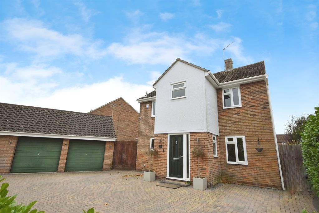 Property photo 1 of 17