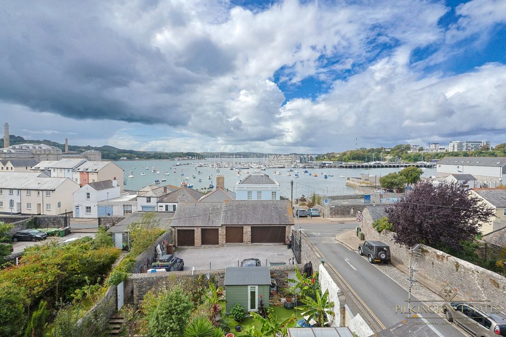 Property photo 3 of 9 4461604