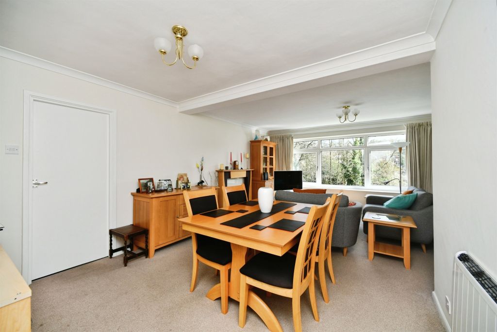 Property photo 3 of 21
