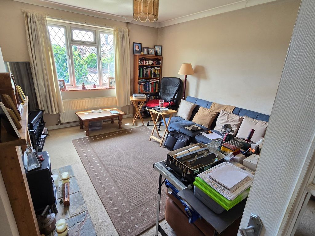Property photo 3 of 13