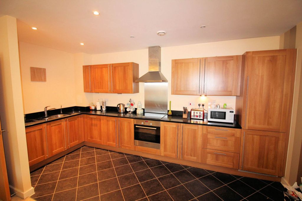 Property photo 2 of 5